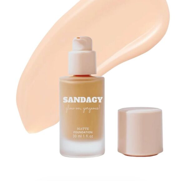 Natural Finish Liquid Foundation - Picture 1 of 12